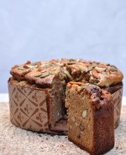 Cargar imagen en el visor de la galería, PAN DE PASCUA KETO